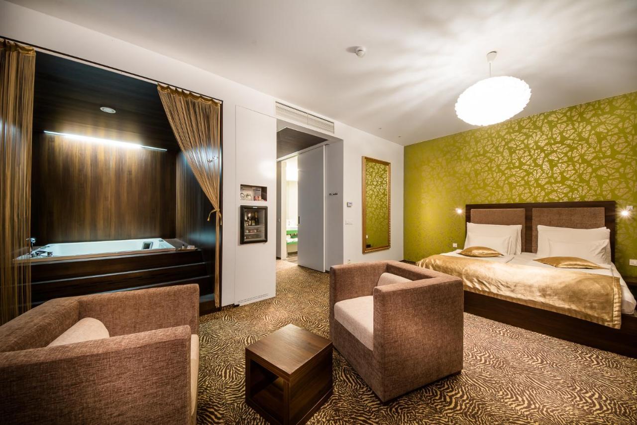 Rimske Terme Resort - Hotel Rimski Dvor ริมสเกตอปลิตเซ ภายนอก รูปภาพ